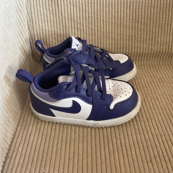 Nike Toddler Shoes size 7C US - Picture 2 of 7